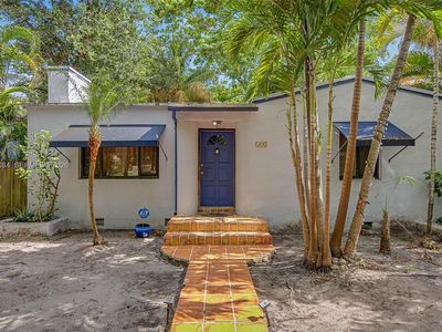 583 NW 47th St