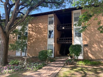 5527 E Lake Dr APT C