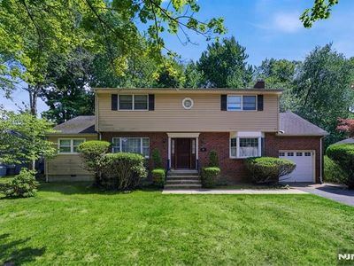 Property at 288 Montana St, Paramus, NJ