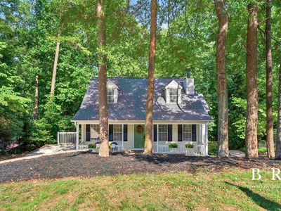 1601 Winding Way