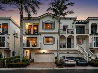 3131 Waterside Circle