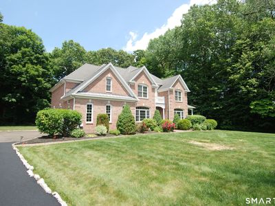 10 Whispering Hollow Court