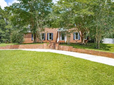 275 Springwood Dr