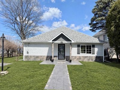 142 Algonquin Park Rd