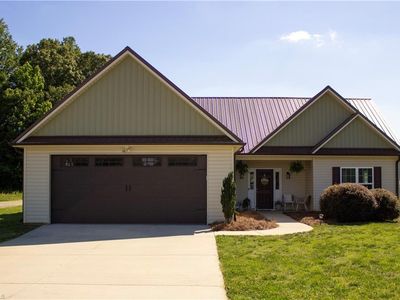 1906 Tall Pines Rd