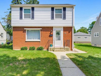 3744 N 100th STREET