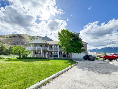 4306 Elk Ln