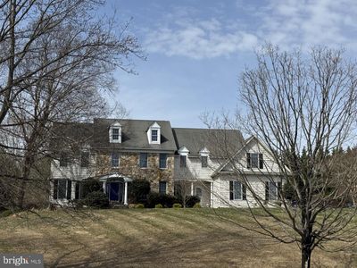 5 Old Manor Ct