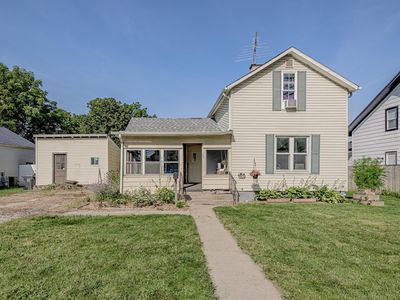 365 N Line St