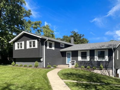 704 Plainfield Rd