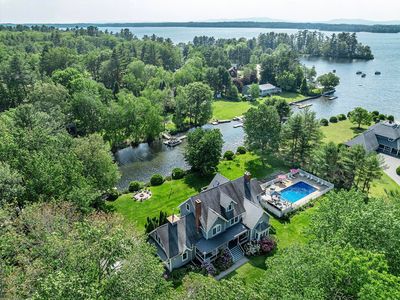 12 Bayview Drive