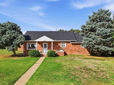 102 N Jackson St
