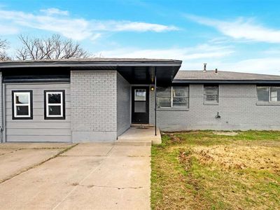 5301 NW Euclid Ave