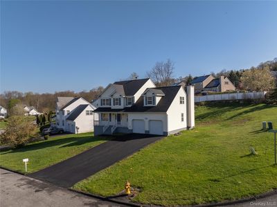 2 Shadowbrook Lane