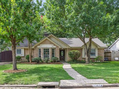 13819 Britoak Ln