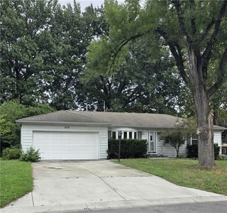 808 S Brentwood St