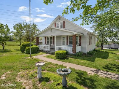 5609 Old Lohman Rd