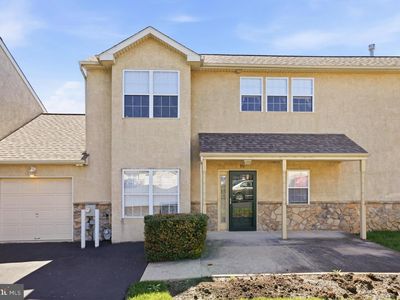 90 Stuart Dr