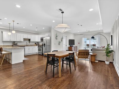 315 Monroe St APT 3