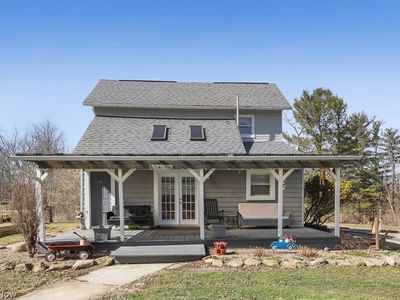 6686 Mahoning Ave NE