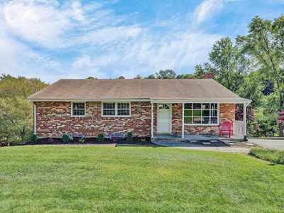5258 Lakeland Dr