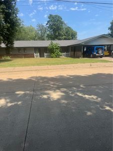 2505 S Elm St