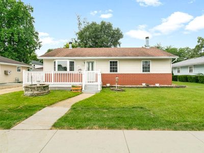 147 N Oakley Ave