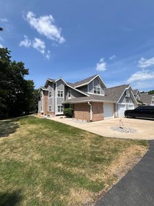 22 Pluim Dr