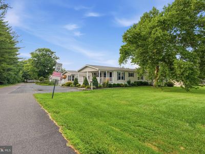 1065 Pine Cir