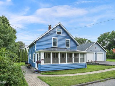 4 Water St