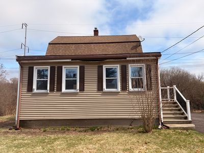 33 Hayes Ave