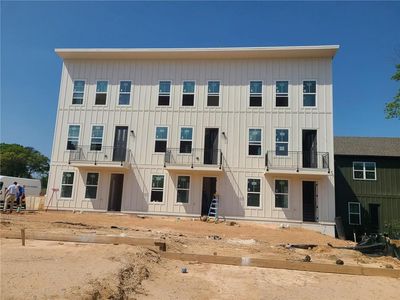 498 Burroughs St SE #323