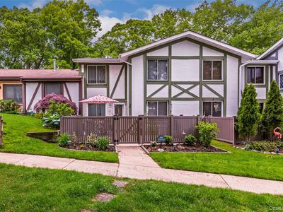 290 Brettonwoods Drive