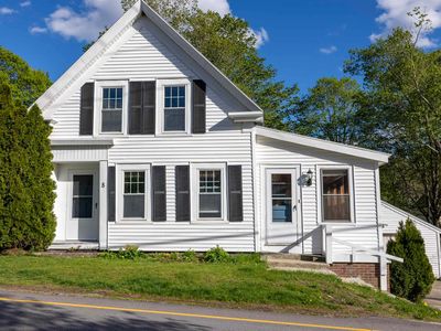 Property at 8 Old Manchester Road, Raymond, NH