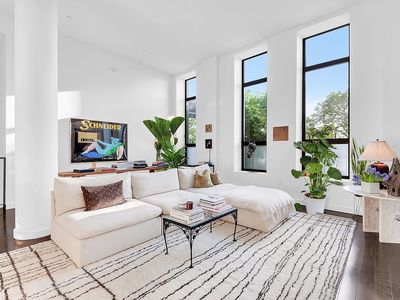 250 West St APT 1A