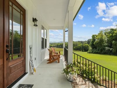 1225 Collins Ln