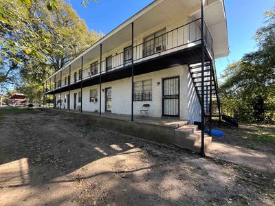 1025 S Wellington St