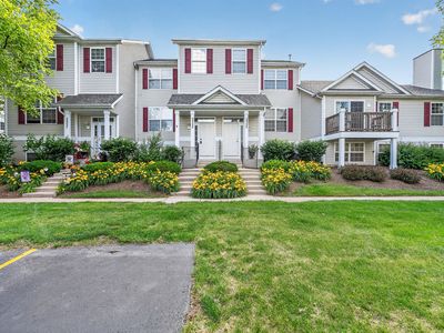 2325 Graystone Dr
