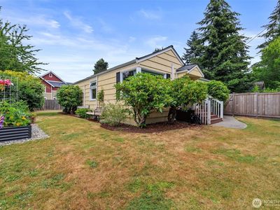 2638 SW 106th Street