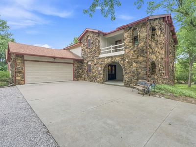 3 W Timothy Dr