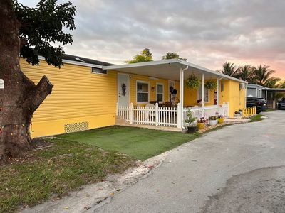 12850 SW 14th St #100