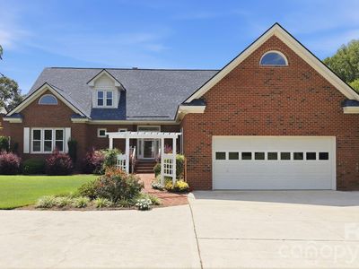 6303 Pointe Ln #25