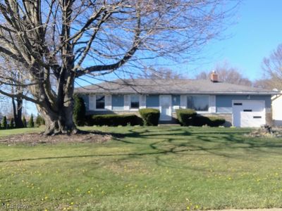 Property at 4266 Sprucewood Dr, Youngstown, OH