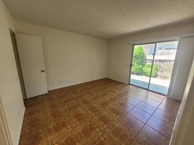 835 E Vista Chino APT 4