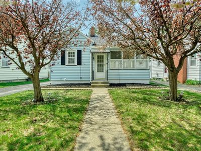 Property at 321 Oakwood Rd, Rochester, NY