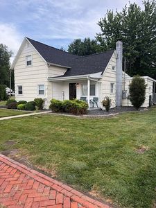 204 E Cedar St