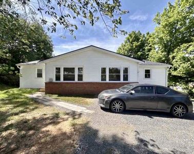 606 Dover Rd