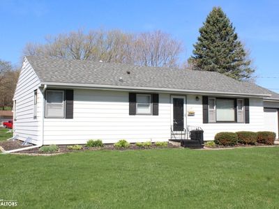446 N Best St