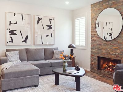 4236 Longridge Ave Unit 203