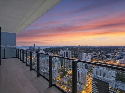 88 SW 7th St APT 3710